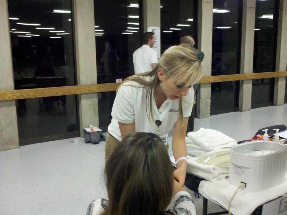 How and why you should volunteer in healthcare