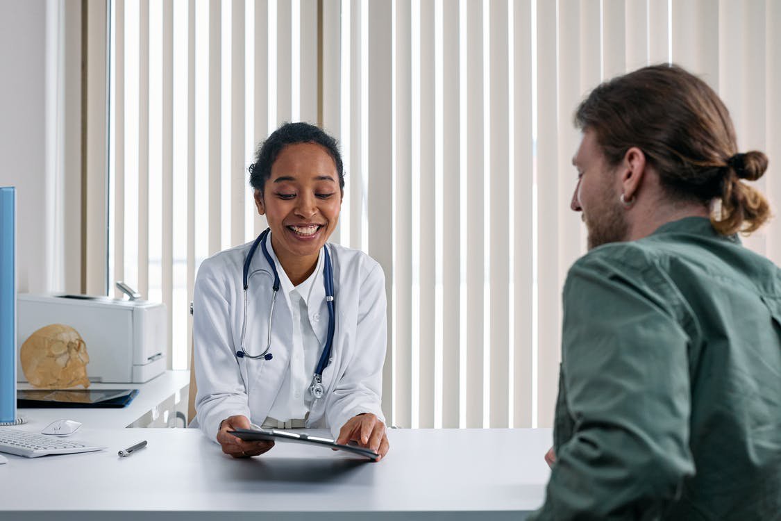How to become a nurse while working full-time