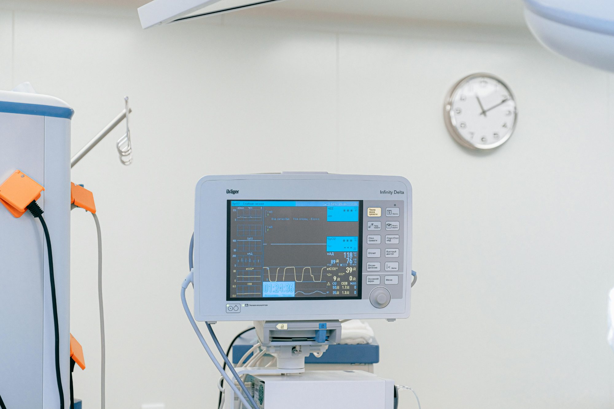 What does a cardiac nurse do?