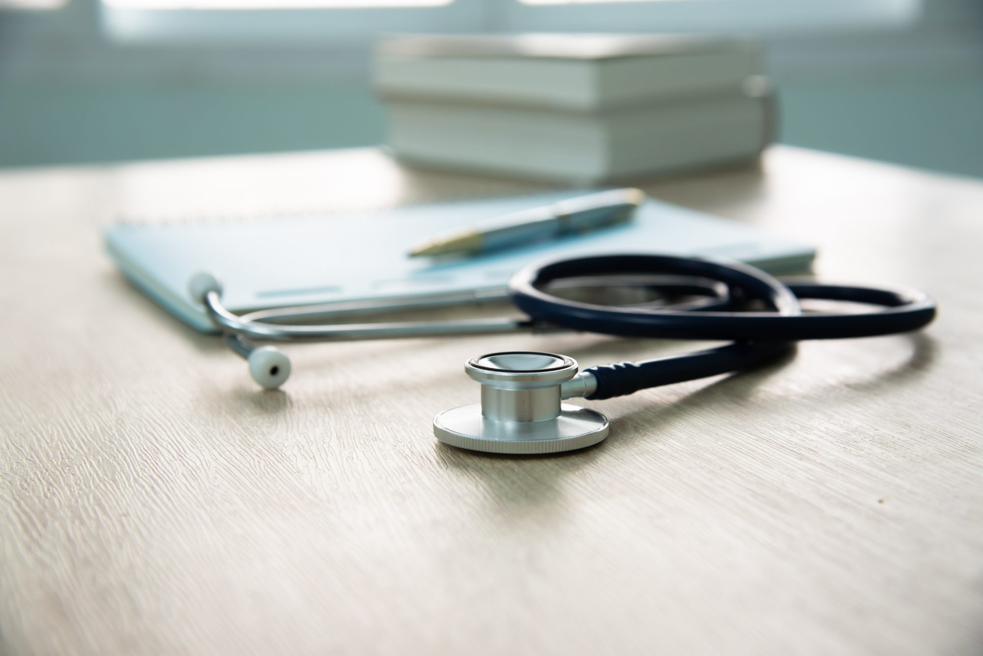 How to pick the right nursing school