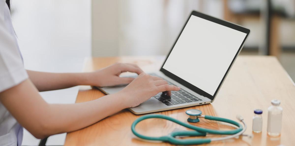 How to Become a Nurse Educator & More: Program Length, Job Outlook, Scope of Practice & Career Guide for Nurse Educators