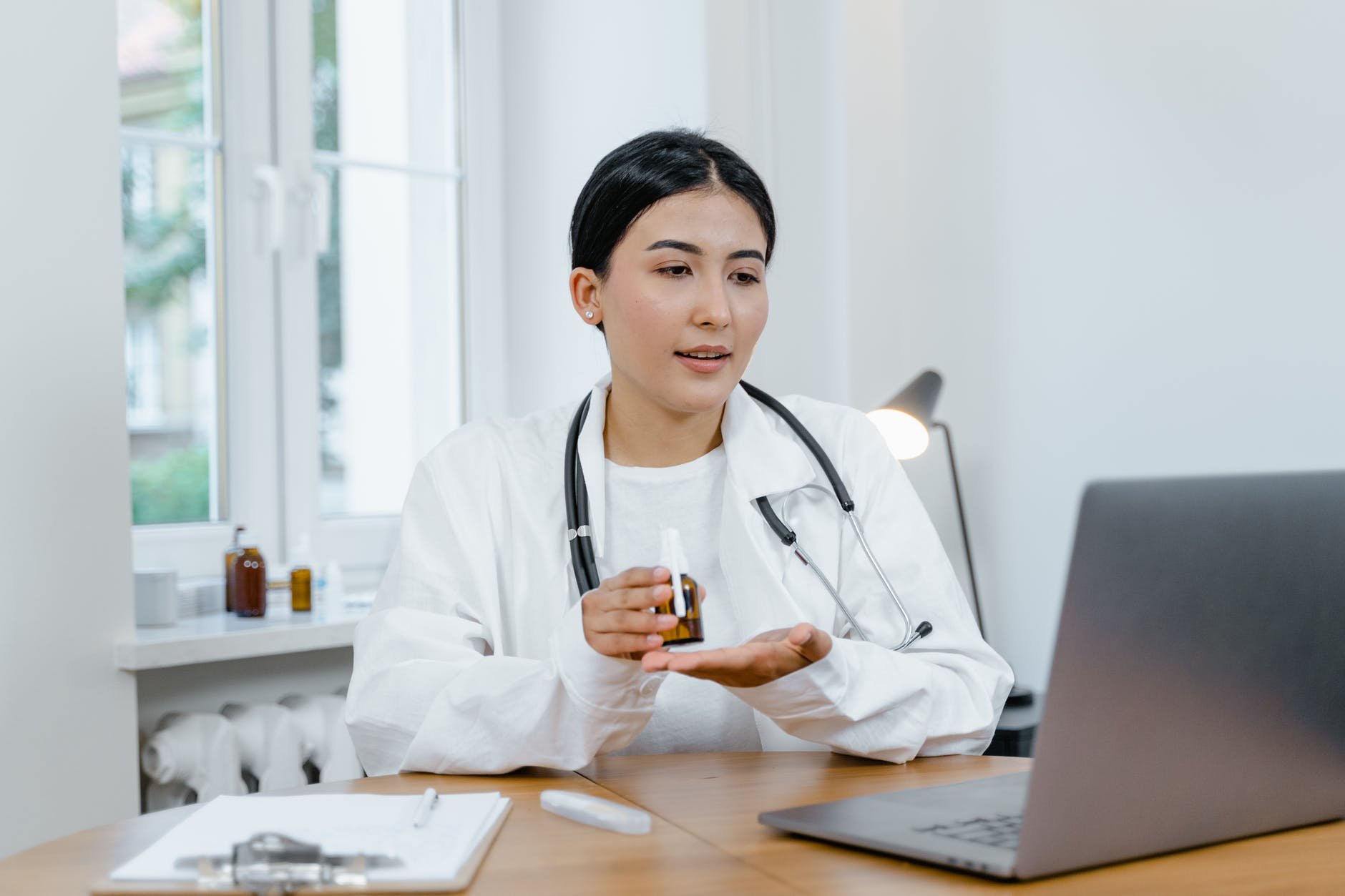 what is telehealth nursing
