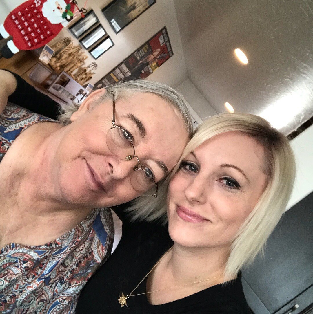 Tiffanee Cravens smiles with her mom