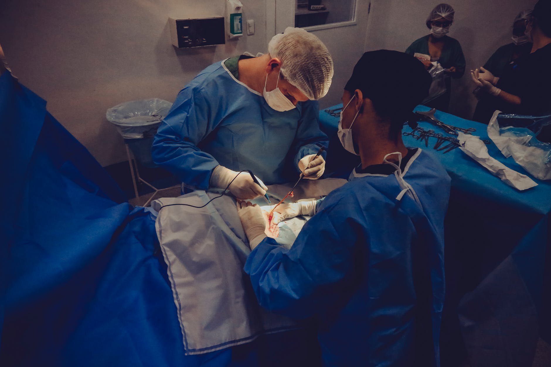 how to become a trauma nurse